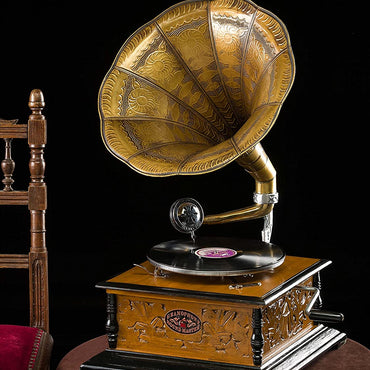 Working 78 RPM Vinyl Record Playing Antique Gramophone